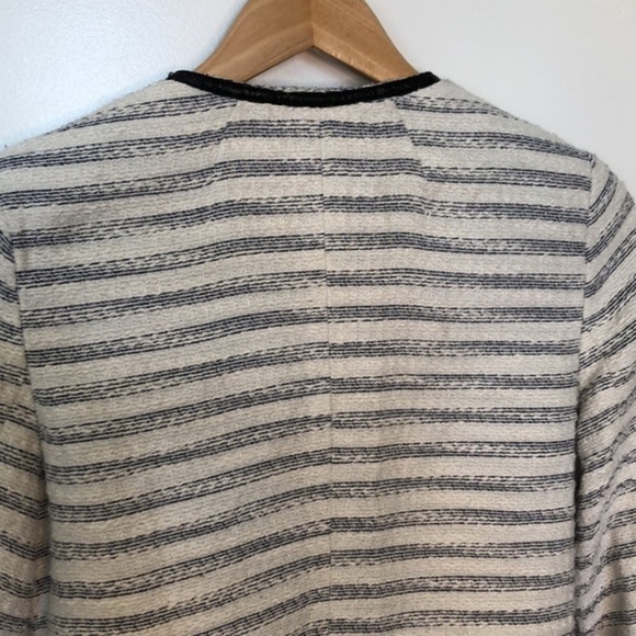 AMERICAN EAGLE | Women’s American Eagle Tweed Navy + Gold Sparkle Stripe Blazer - Picture 6 of 7